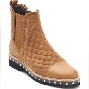 EUC Free People Atlas Studded Chelsea Boot in camel, size 41